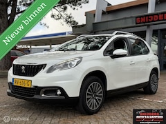 Peugeot 2008 - 1.2 wit metallic in keurige staat