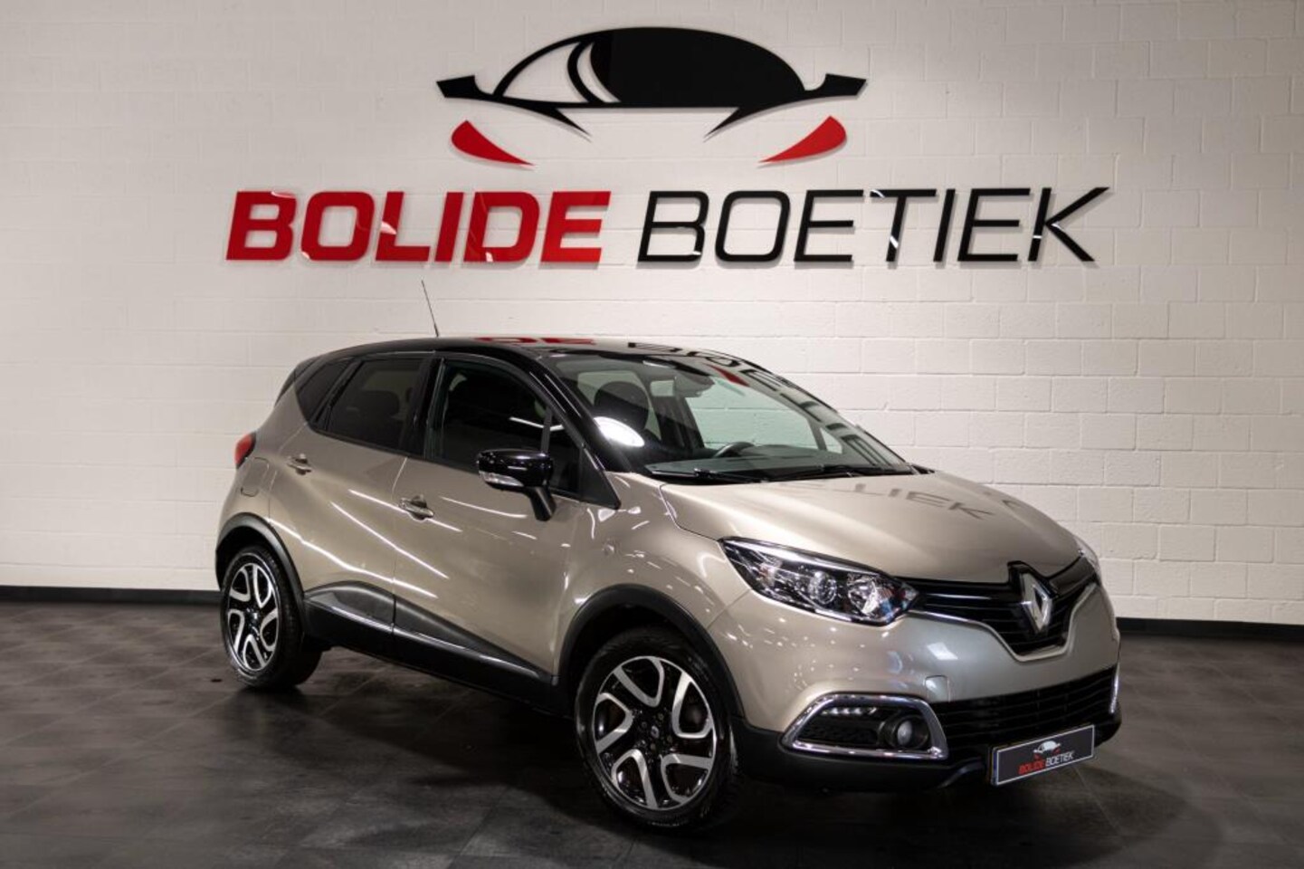 Renault Captur - 0.9 TCe Dynamique Navi| Cruise| Parkeersensoren| Trekhaak| Bluetooth t - AutoWereld.nl