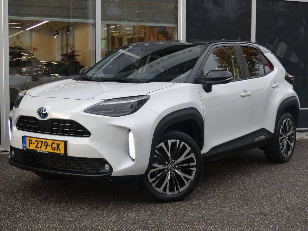 Toyota Yaris Cross - 1.5 Hybrid Executive | Eerste eigenaar | Trekhaak | Navigatie | - AutoWereld.nl