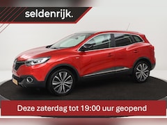 Renault Kadjar - 1.2 TCe Bose | Panoramadak | Trekhaak | Camera | Park Assist | Climate control | Keyless |