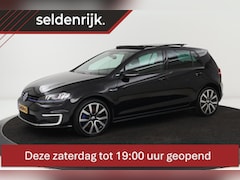 Volkswagen Golf - 1.4 TSI GTE | Panoramadak | Navigatie | Full LED | Bluetooth | Sportstoelen | PDC | Climat