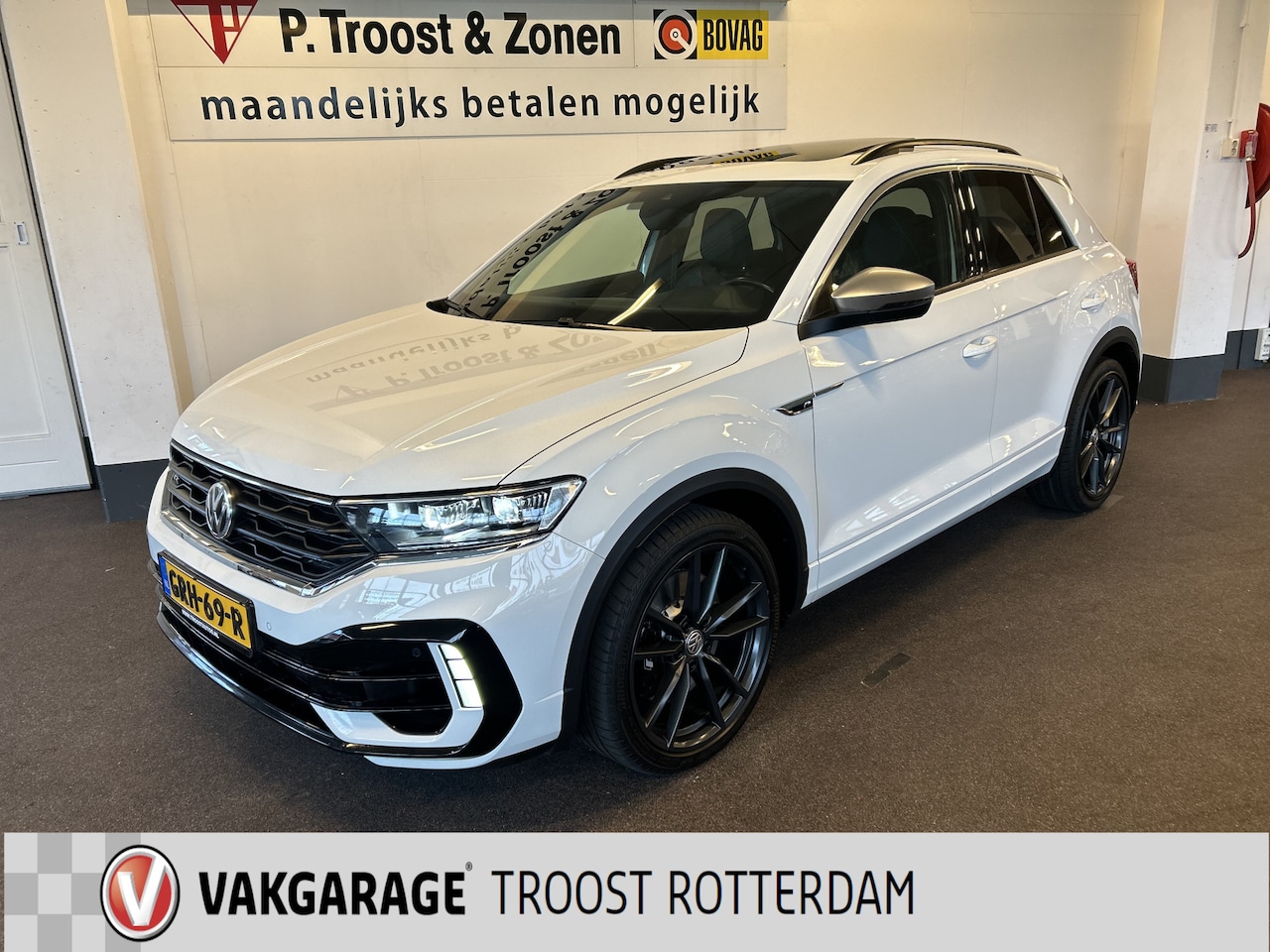 Volkswagen T-Roc - 2.0 TSI 4Motion R | Panoramadak | Beats Audio | Dealer onderhouden | Camera | Digital dash - AutoWereld.nl