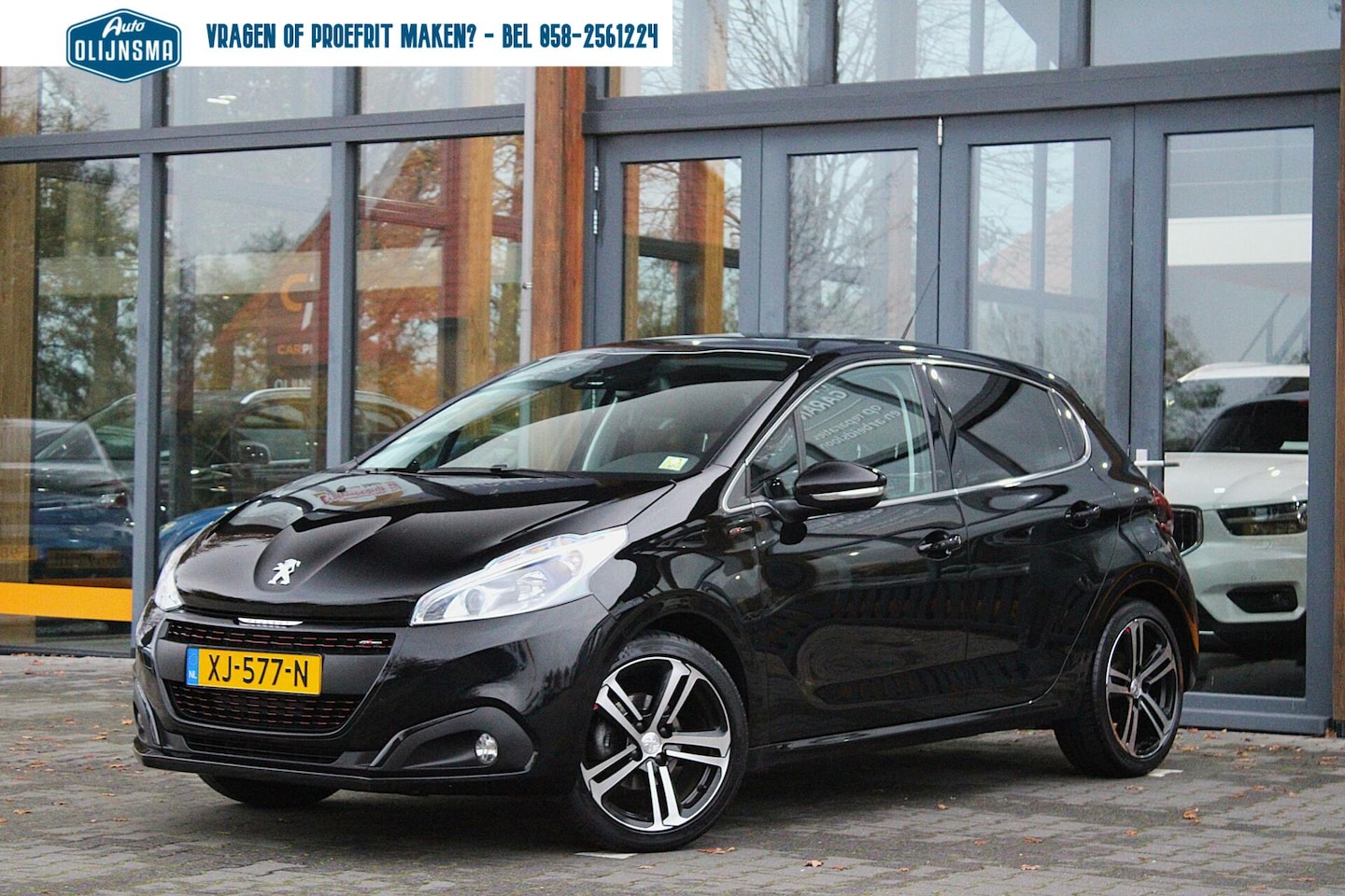 Peugeot 208 - 1.2 PureTech GT-line|HalfLeer|Pano|Navi|Trekhaak - AutoWereld.nl