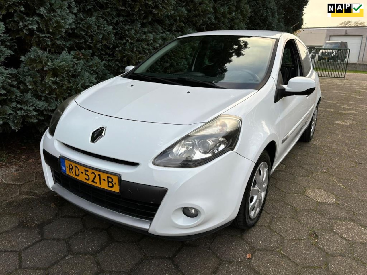 Renault Clio - 1.2 TCE Expression 1.2 TCe Expression - AutoWereld.nl