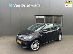 Volkswagen Up! - 1.0 high up BlueMotion / Airco / Navigatie