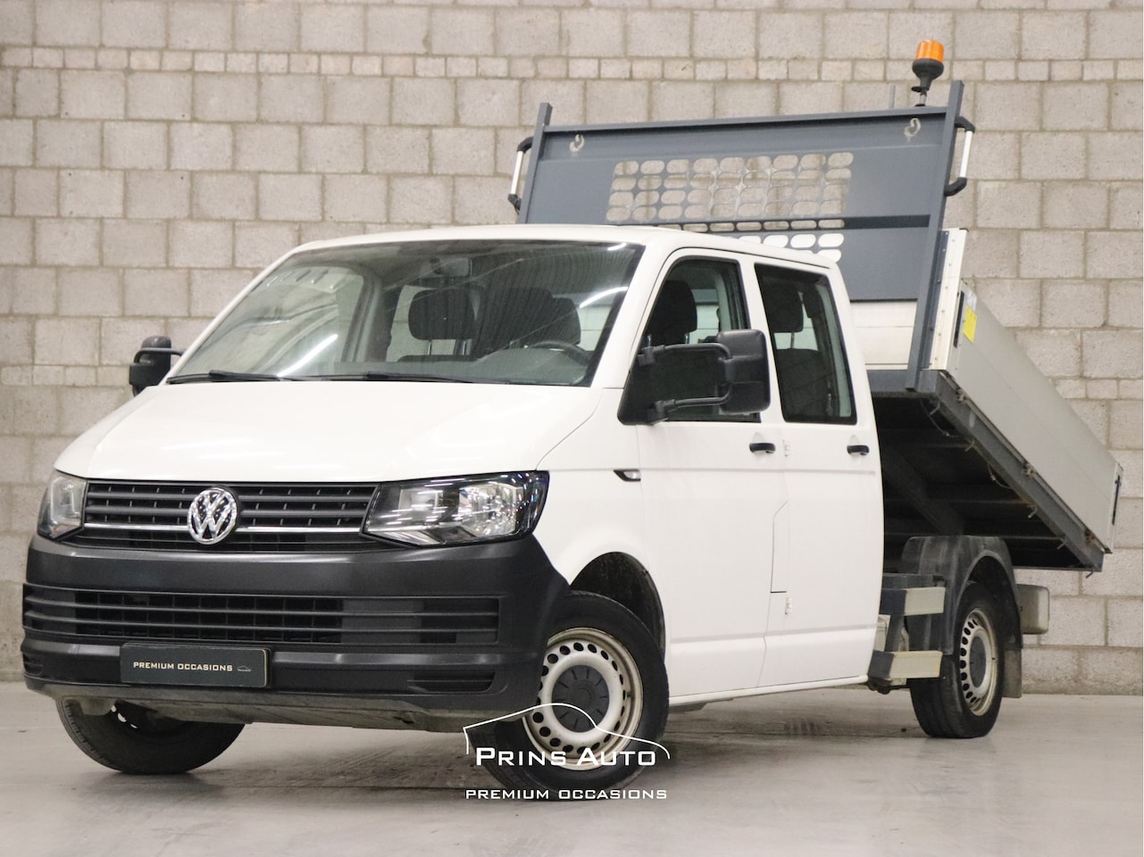 Volkswagen Transporter - 2.0 TDI L2H1 DC Comfortline |PICK UP|KIPPER|TREKHAAK| - AutoWereld.nl