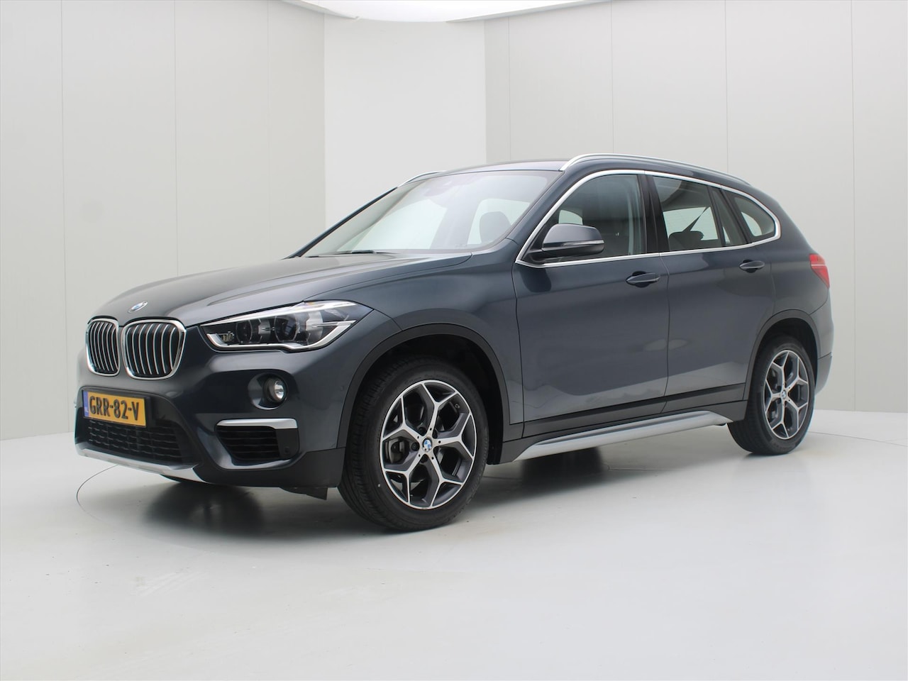 BMW X1 - sDrive18i 136pk 6-Bak X-Line Business [ LEDER+LED+CRUISE+NAVI+CLIMATE+PDC V/A ] - AutoWereld.nl