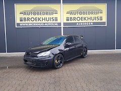 Volkswagen Golf - 2.0 GTI