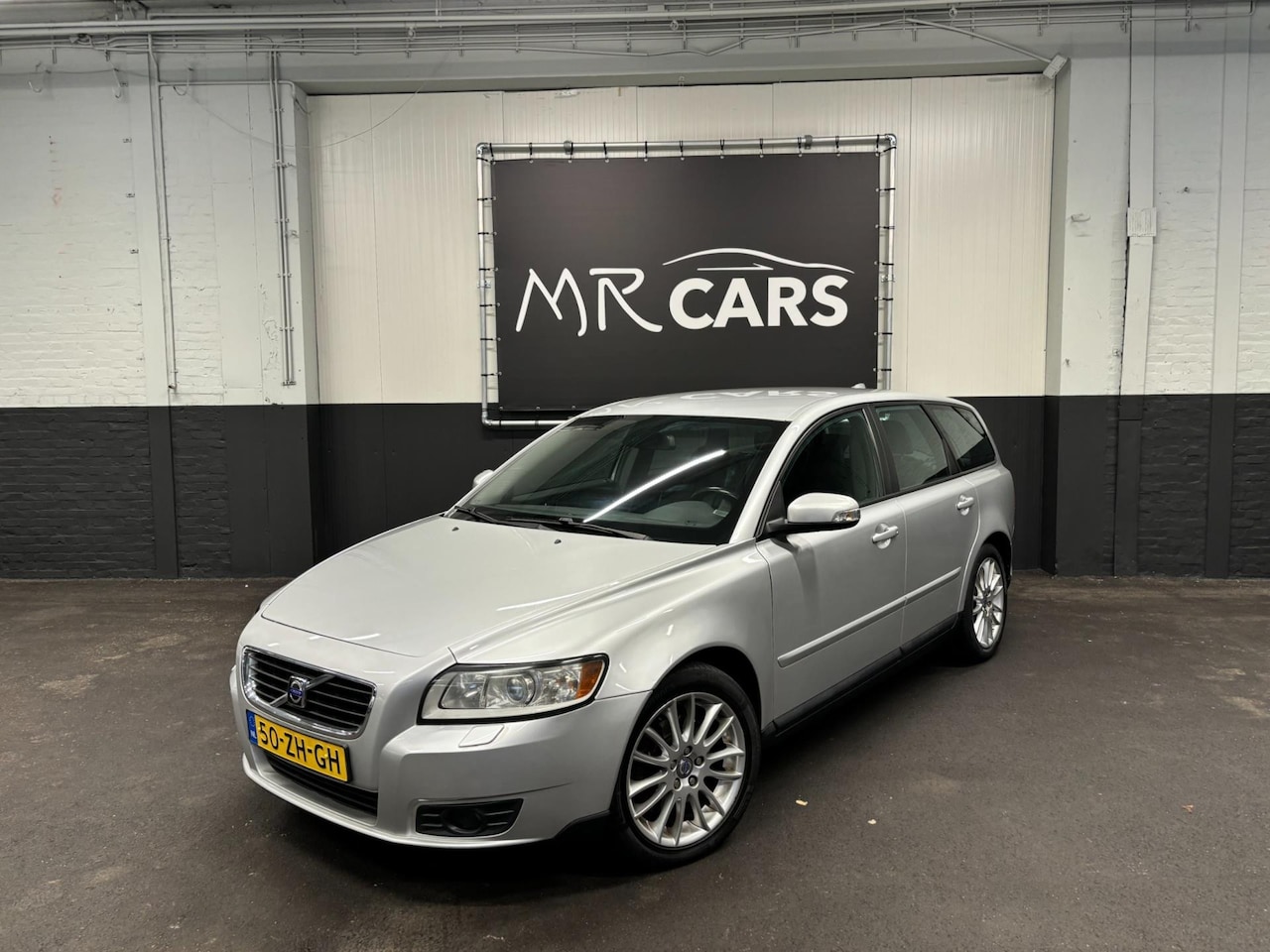 Volvo V50 - 2.4 Edition II automaat/leder - AutoWereld.nl