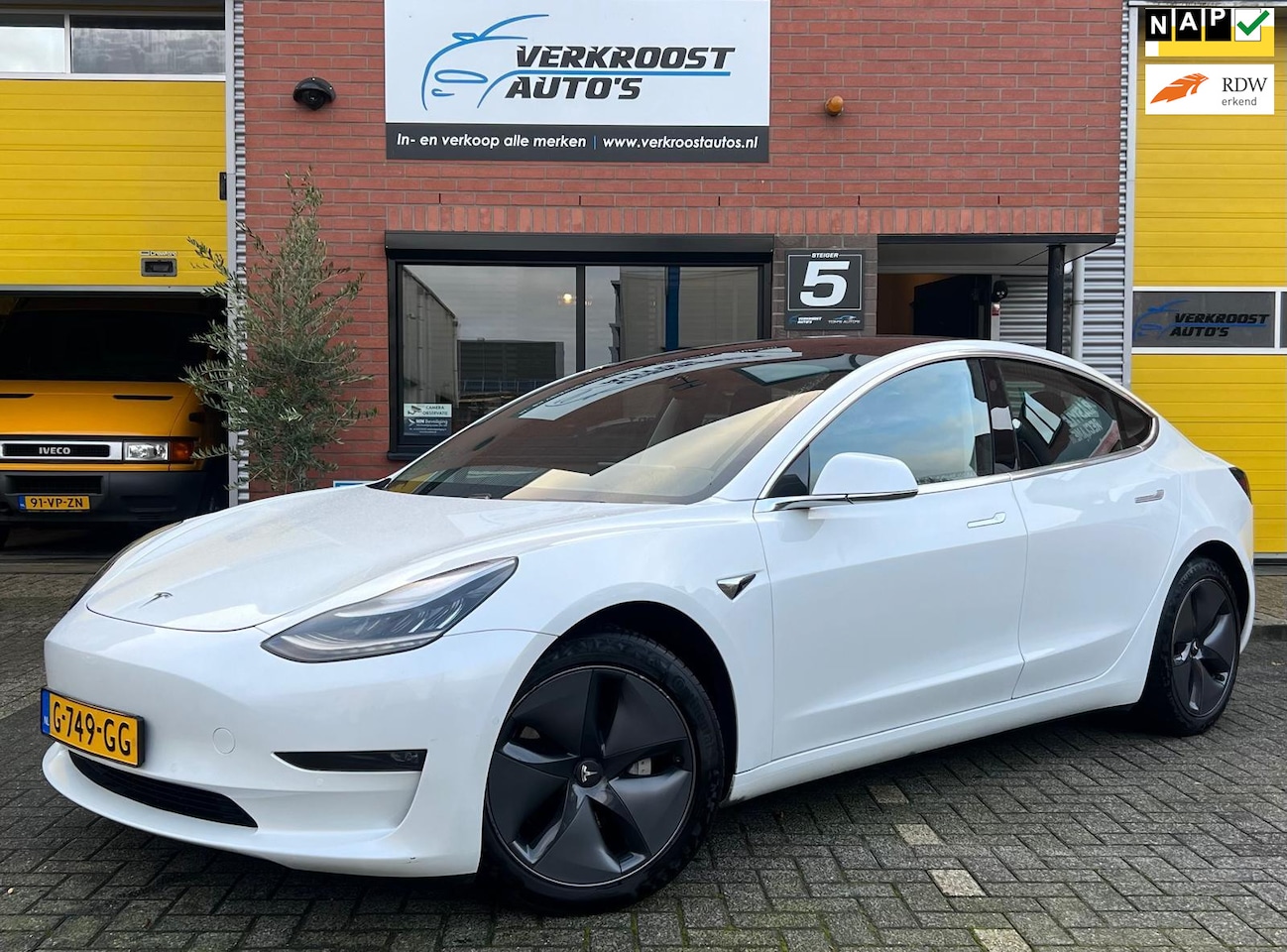 Tesla Model 3 - Long Range RWD Long Range AWD 75 kWh. autopilot. camera. - AutoWereld.nl