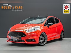 Ford Fiesta - 1.6 182pk ST2 STYLE PACK |verlagingsset|navigatie|winterpakket|sportuitlaat|dealer onderho