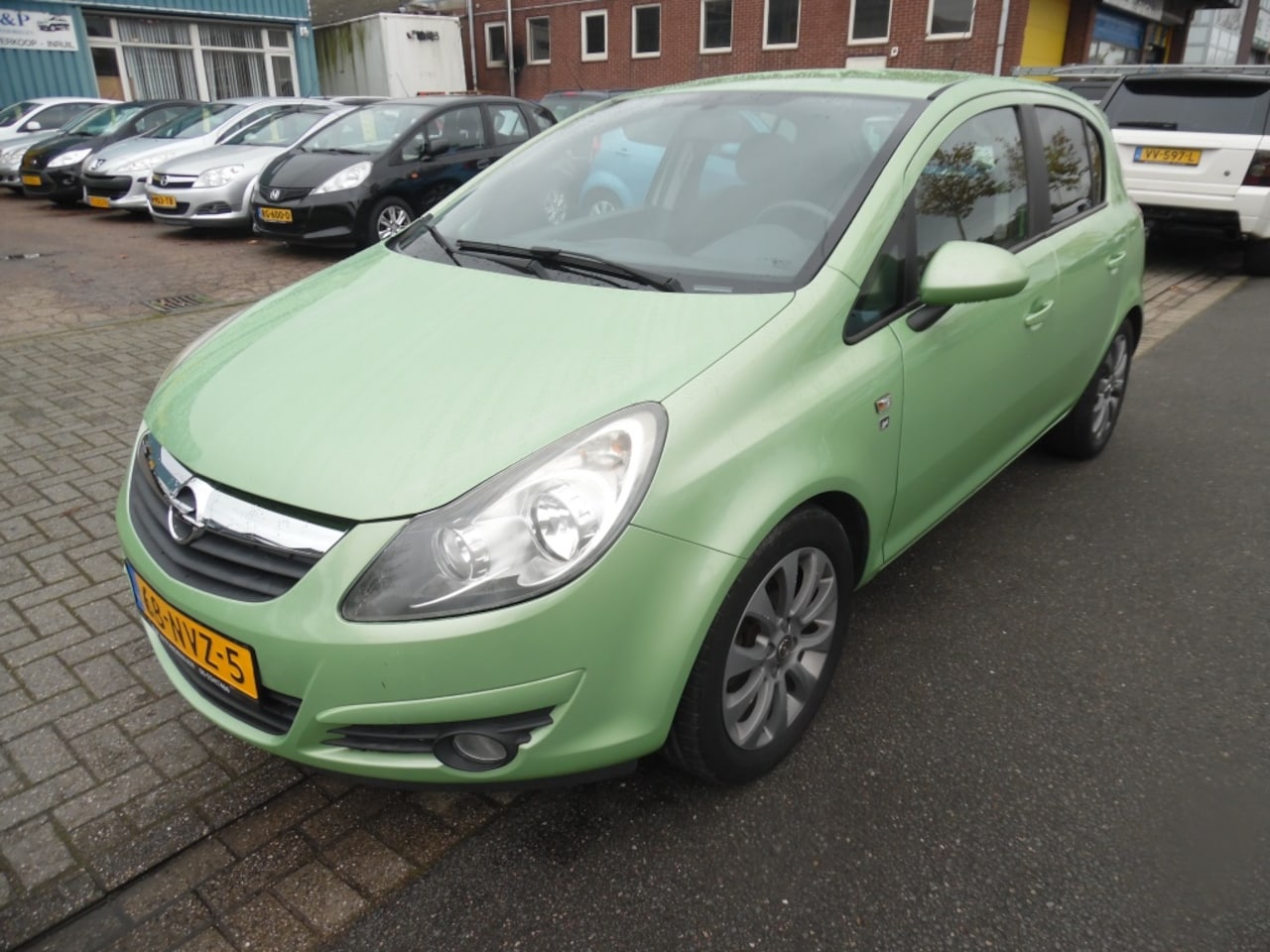 Opel Corsa - 33000 km NAP airco 1.2-16V 111 Edition apk 11.25 - AutoWereld.nl