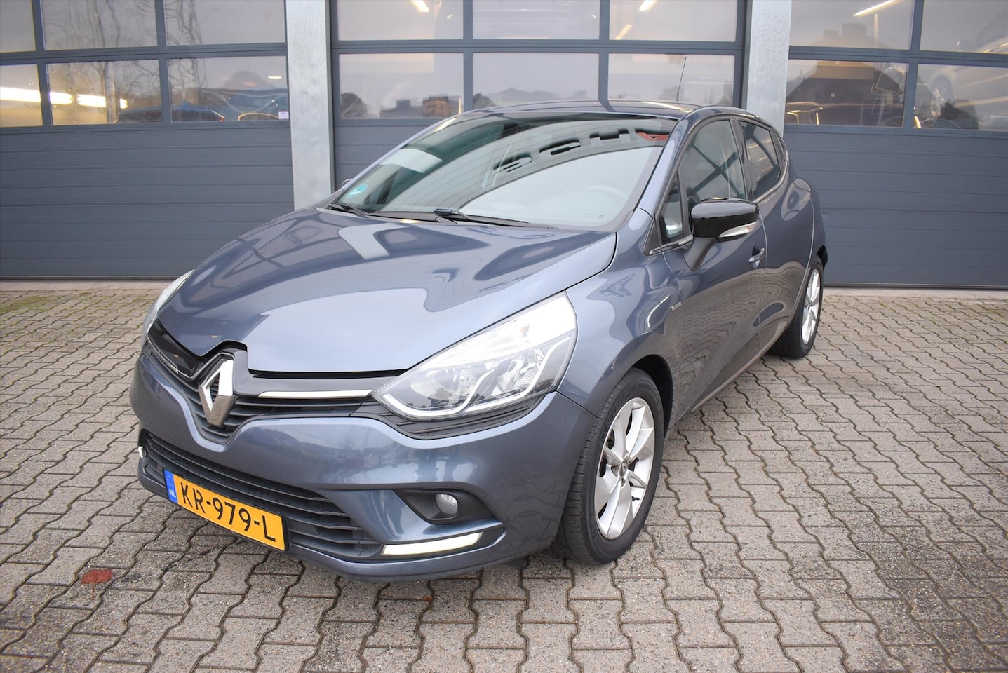 Renault Clio - 0.9 TCe Limited 0.9 TCe 90pk Limited - AutoWereld.nl