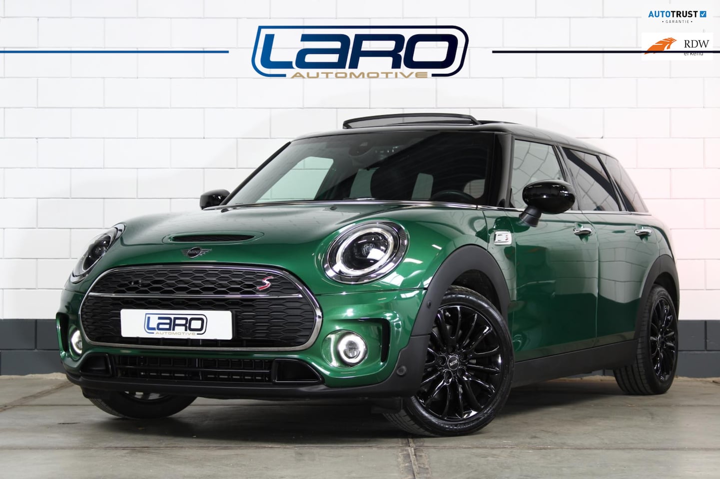 MINI Clubman - Mini 2.0 Cooper S JCW | Facelift Pano Leder CarPlay Sfeer Keyless Climate - AutoWereld.nl