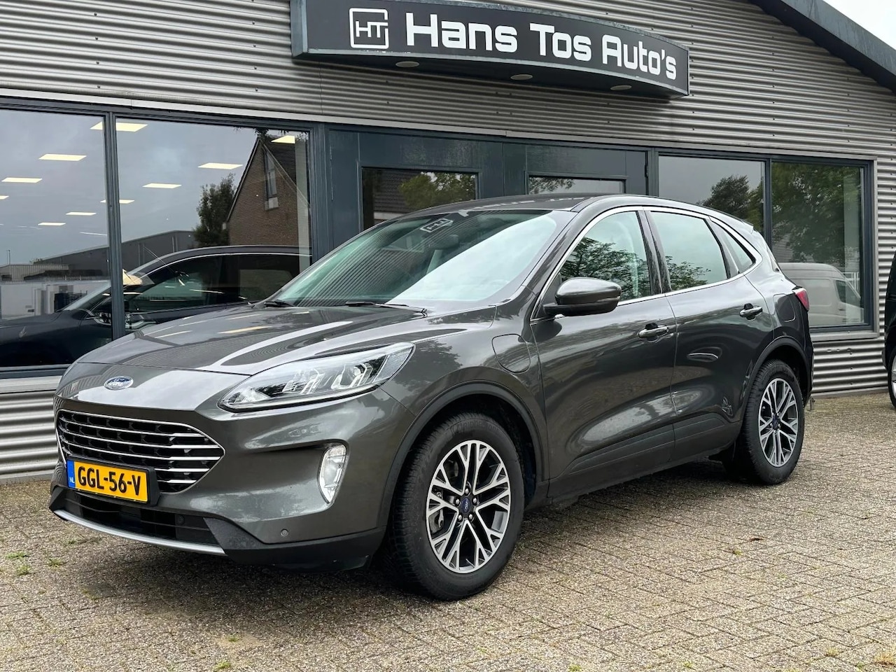 Ford Kuga - 2.5 PHEV 225pk Titanium / Stoel+ Stuur+ Voorruitverwarming - AutoWereld.nl