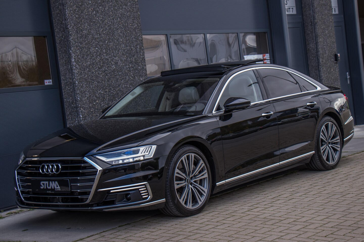 Audi A8 - 60 TFSI e Quattro Pro Line Plus | PHEV | Pano | Luchtvering | B&O | Matrix Laser LED | Alc - AutoWereld.nl