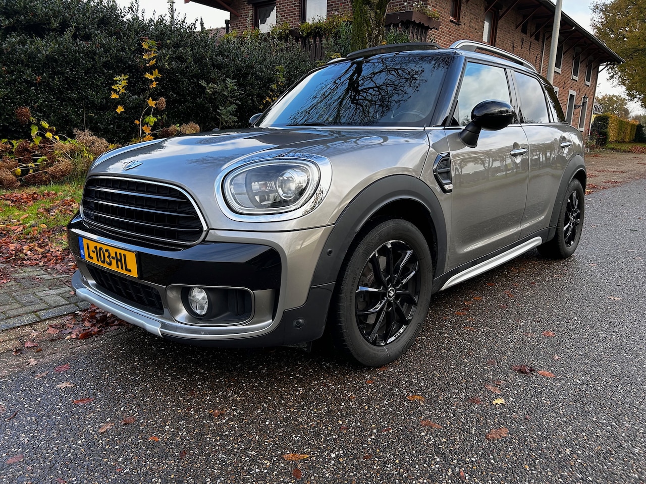 MINI Countryman - 1.5 Cooper ALL4 Chili 1.5 MINI Cooper Countryman All4 Pano Leder Led - AutoWereld.nl