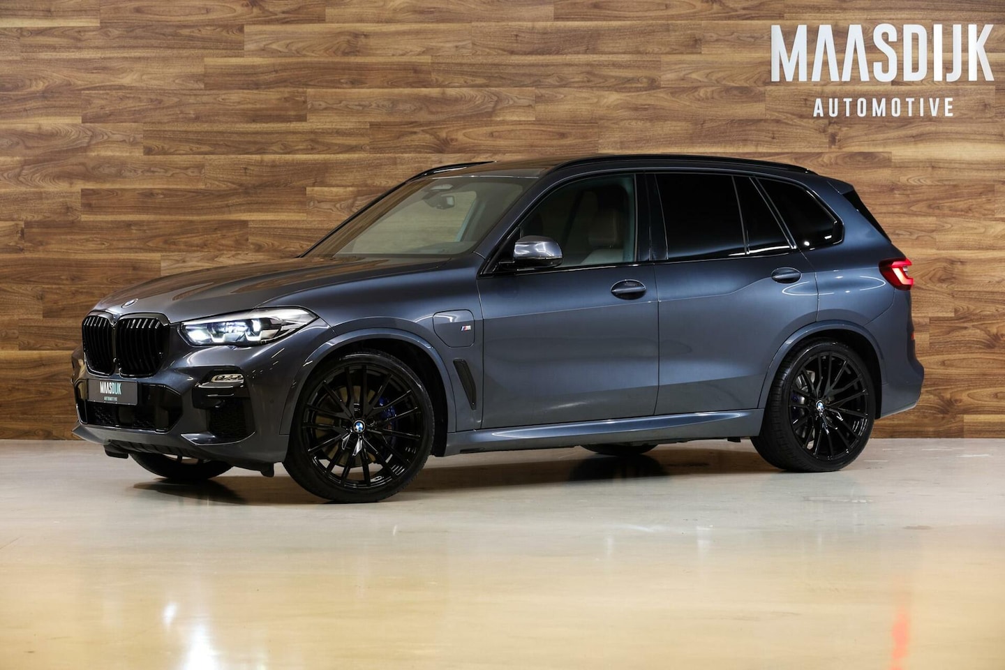 BMW X5 - xDrive45e High Ex.|M-Sport|HUD|ACC|Luchtvering|Trekhaak| - AutoWereld.nl