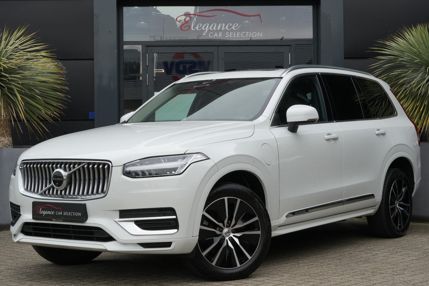 Volvo XC90 - 2.0 T8 Recharge AWD Business Pro 392pk Panoramadak/360camera/Stoelverwarming - AutoWereld.nl