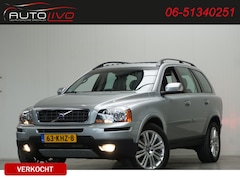 Volvo XC90 - 2.4 D5 Momentum +/- 220 PK AWD 7 ZITS LEER DAK CLIMA CRUISE TREKHAAK etc