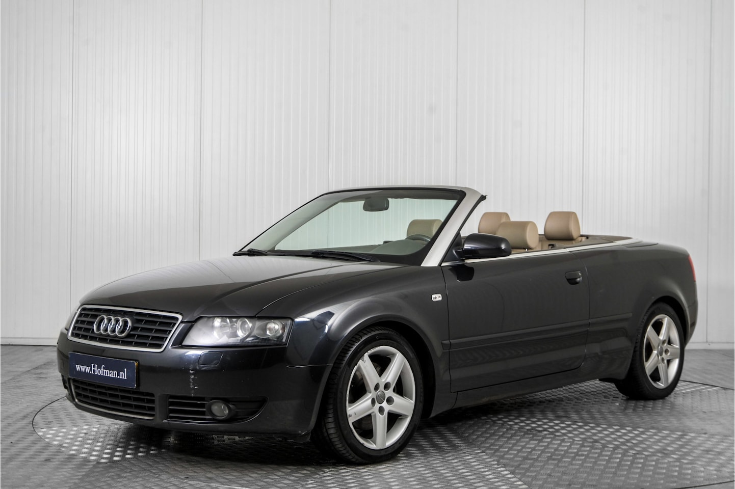 Audi A4 Cabriolet - 2.4 V6 Pro Line 2.4 V6 Pro Line - AutoWereld.nl