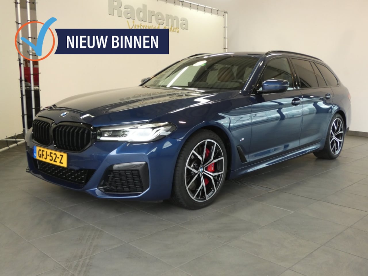 BMW 5-serie Touring - 540i X-Drive M pakket Harman,Panodak - AutoWereld.nl