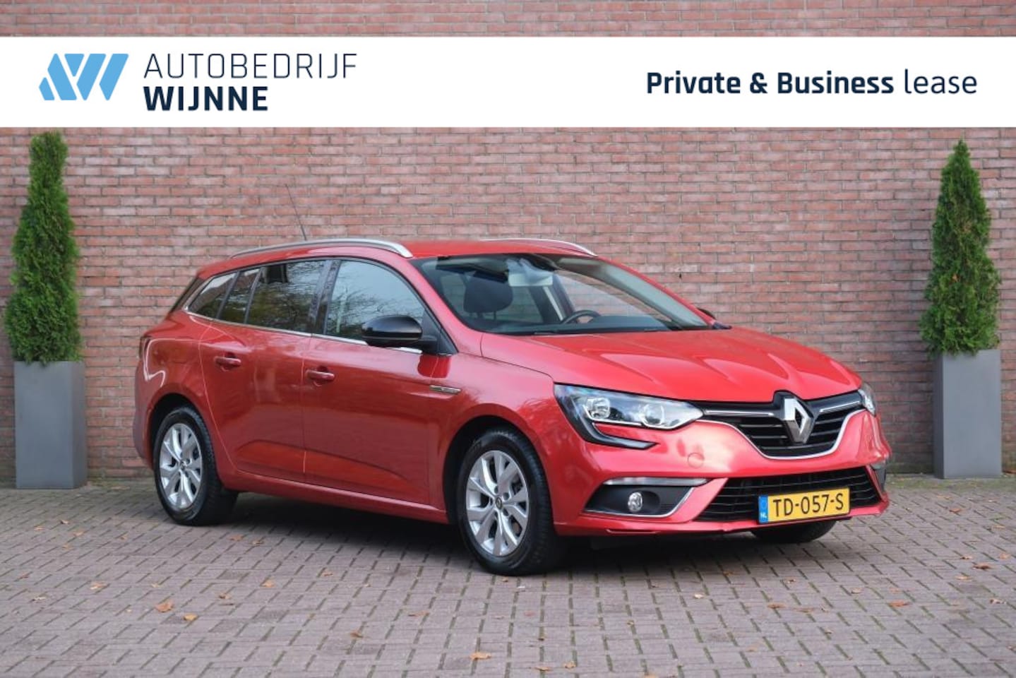 Renault Mégane Estate - 1.3 TCe 116pk Limited | Navi | Climate | Cruise | PDC | Trekhaak - AutoWereld.nl