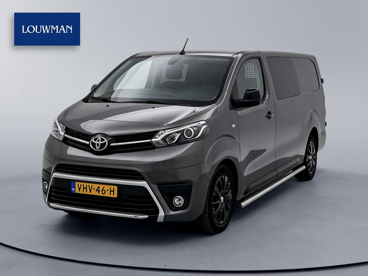 Toyota ProAce Worker - 2.0 D-4D Black Line Dubbele Cabine Trekhaak Navigatie Apple Carplay/Android Auto Cruise Co - AutoWereld.nl