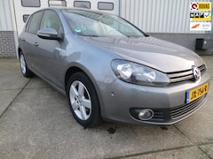 Volkswagen Golf - 1.2 TSI Trendline BlueMotion *ketting nieuw*bak nieuw