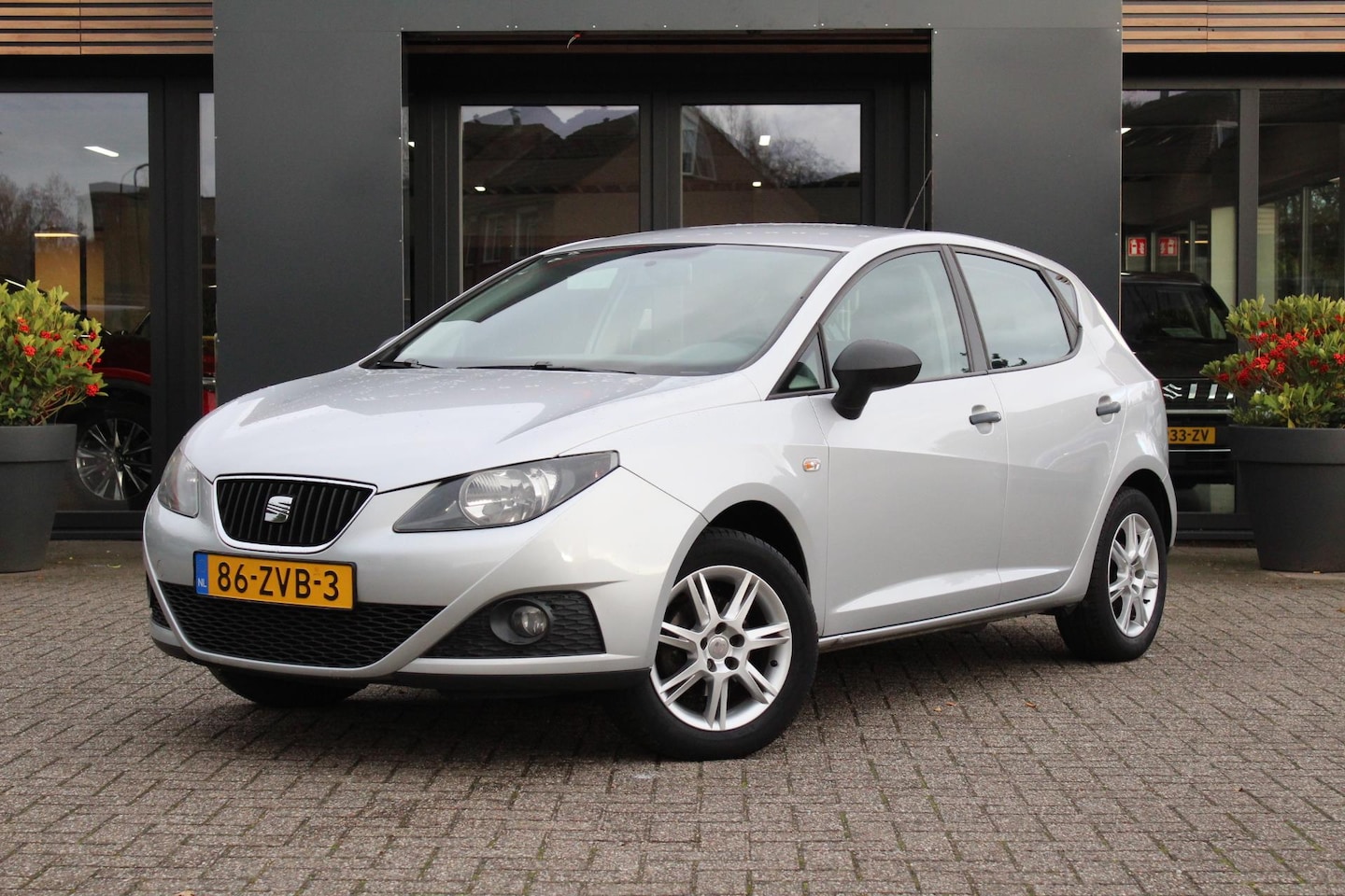 Seat Ibiza - 1.2 Style 5 Drs Airco - AutoWereld.nl