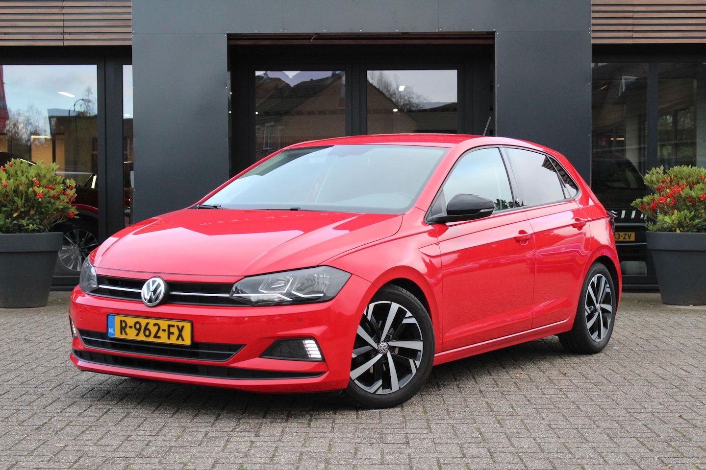 Volkswagen Polo - 1.0 MPI Beats Airco-Cruise-Pdc - AutoWereld.nl