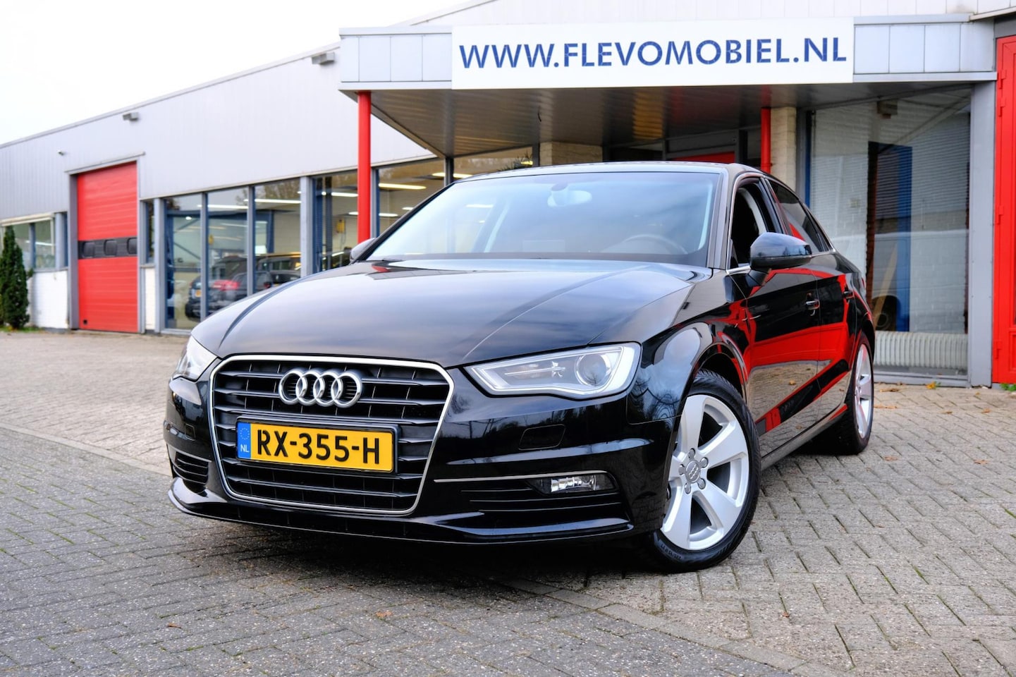 Audi A3 Limousine - 1.4 TFSI Attraction Navi|Clima|LMV|Sportstoelen - AutoWereld.nl