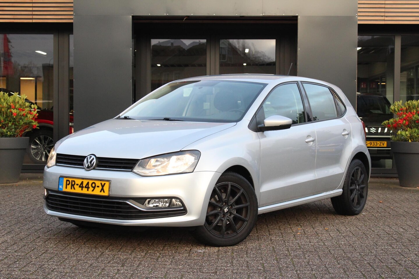 Volkswagen Polo - 1.0 MPI Comfortline Navi-Airco-Cruise - AutoWereld.nl