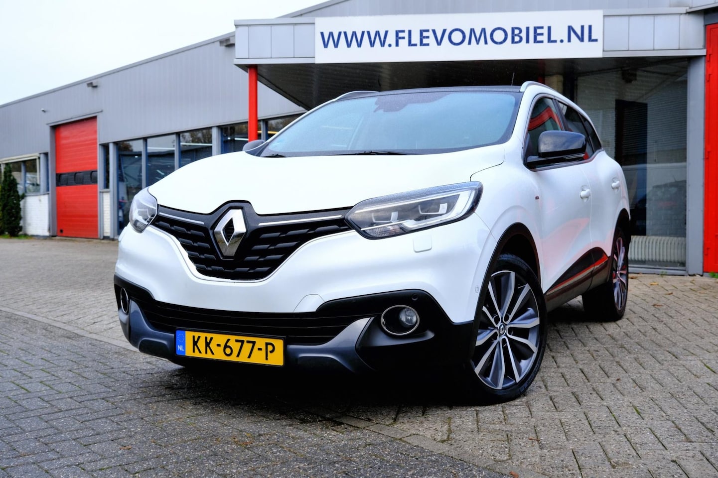 Renault Kadjar - 1.5 dCi Bose Aut. Pano|Half Leder|LED|Navi|ParkAssist|LMV - AutoWereld.nl