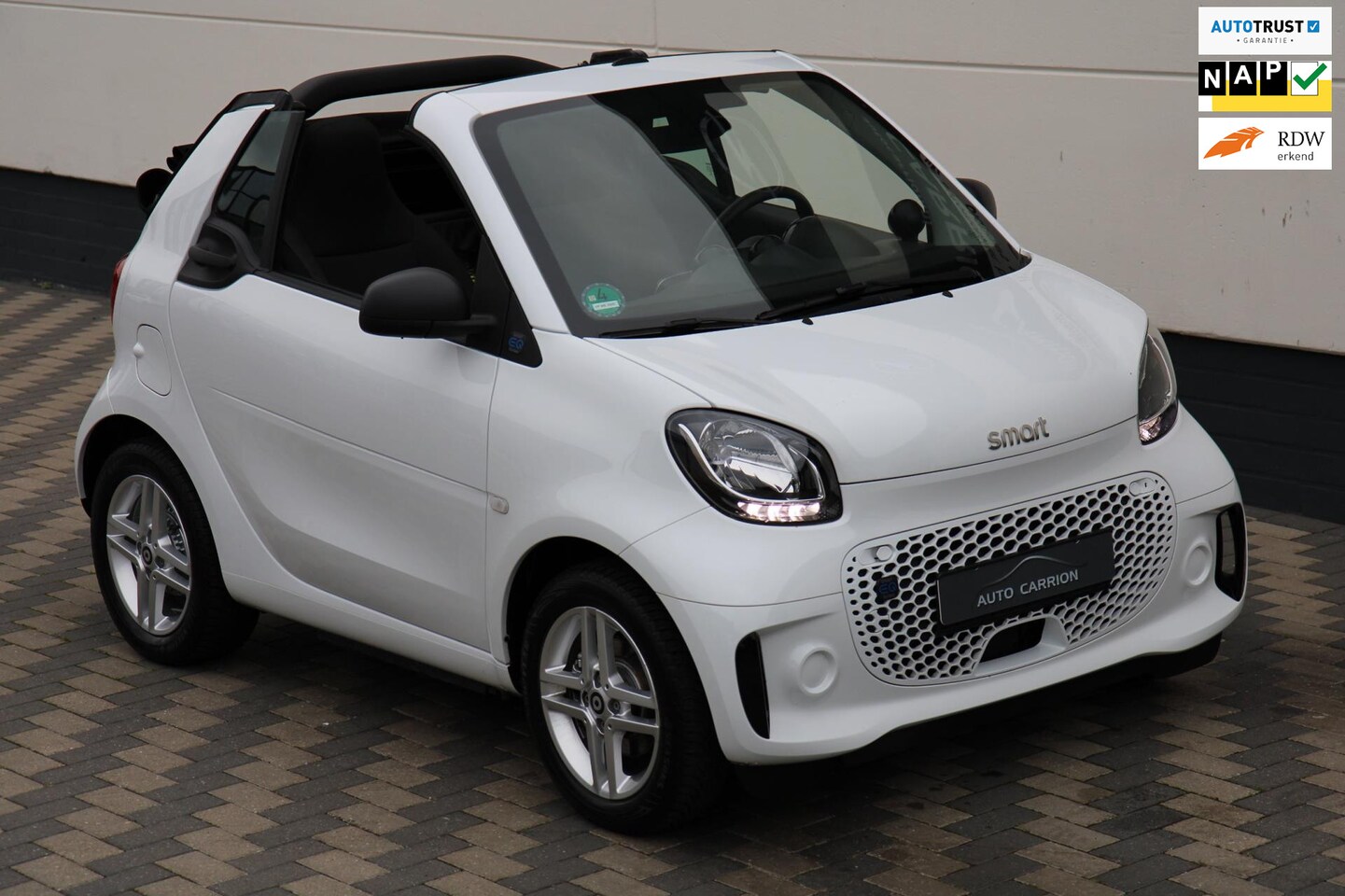 Smart Fortwo cabrio - EQ Carplay Cruise BTW €2000,- Subsidie !! - AutoWereld.nl