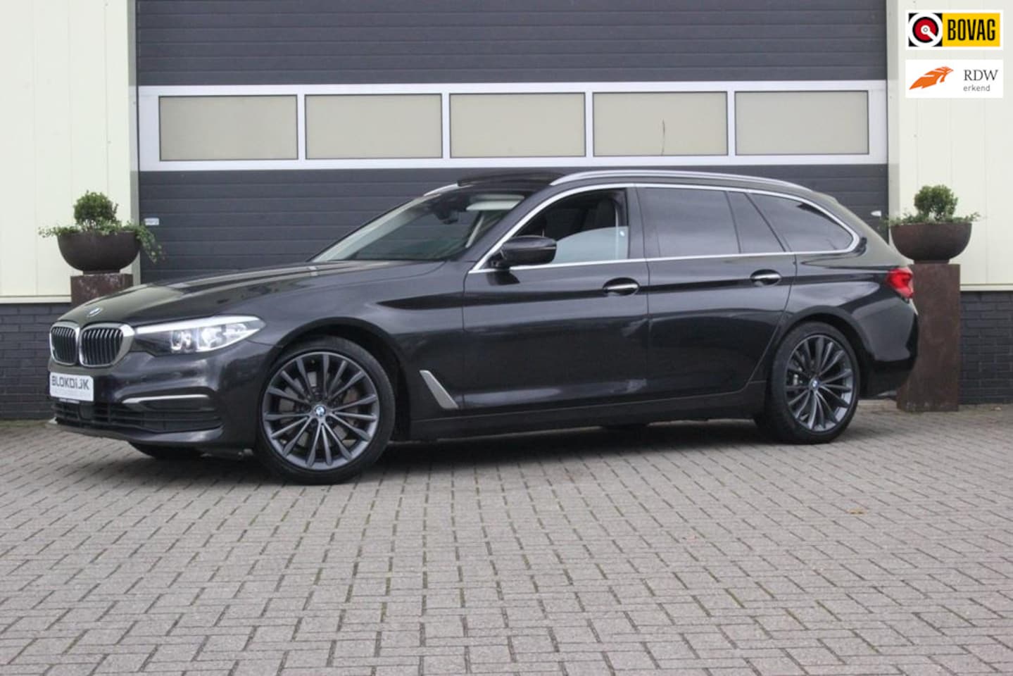 BMW 5-serie Touring - 530i High Executive | Carplay | Panoramadak | - AutoWereld.nl