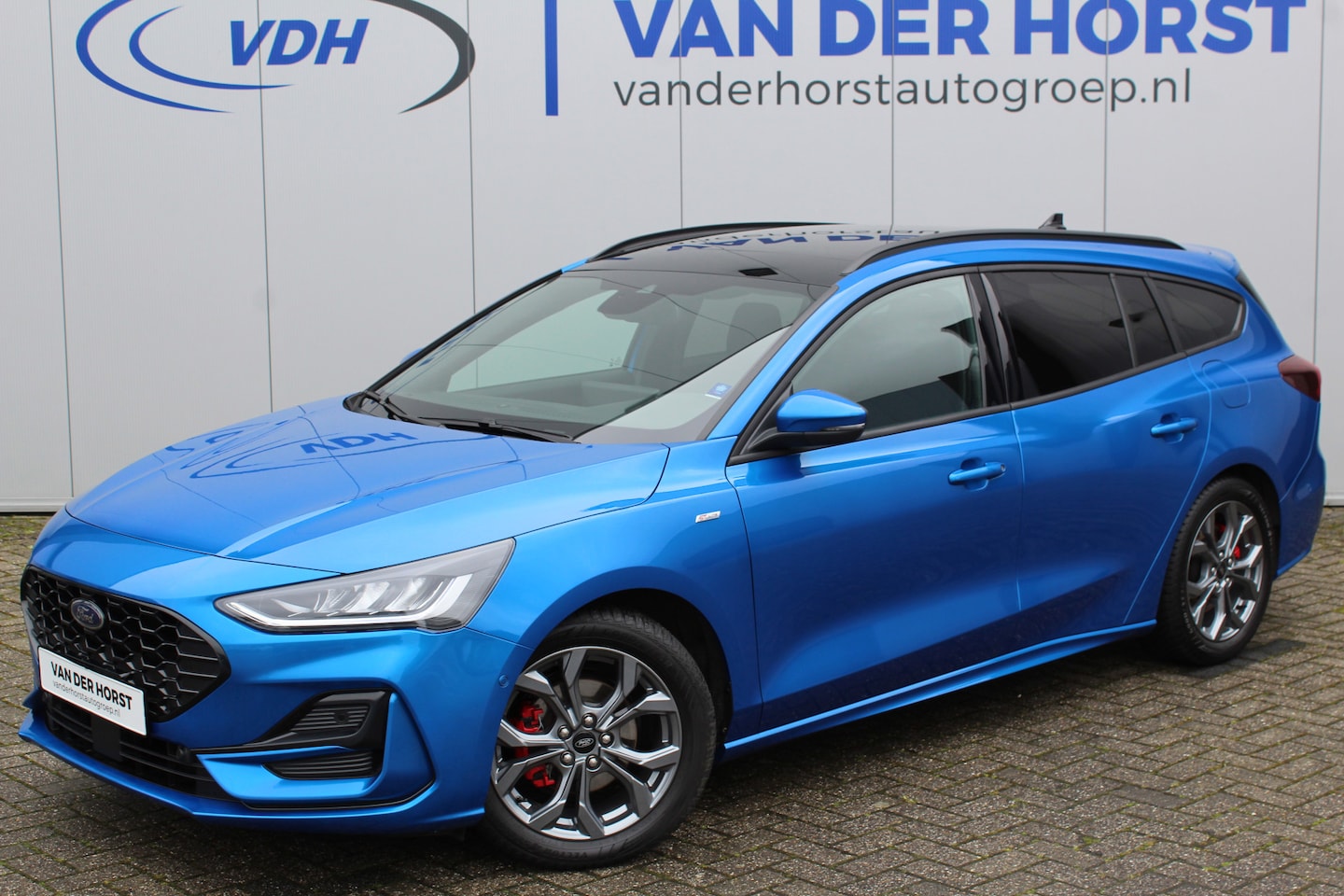 Ford Focus Wagon - 1.0-125pk EcoBoost ST-Line X. Mooie, luxe uitvoering met slechts 16.400km ! Volautm. airco - AutoWereld.nl