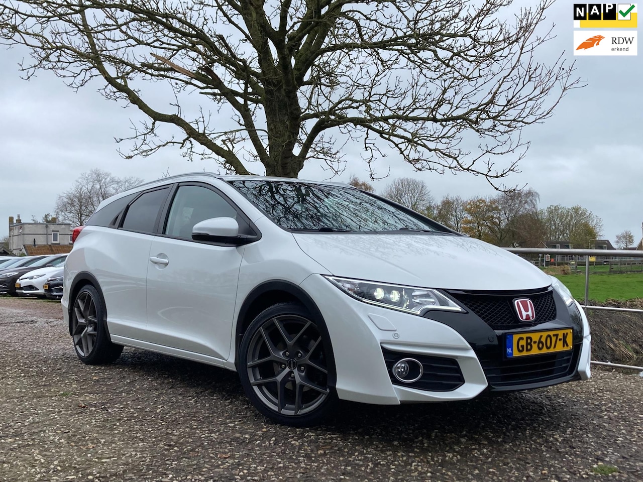 Honda Civic Tourer - 1.8 Lifestyle | Cruise + Navi + Clima Nu € 13.975,-!!! - AutoWereld.nl