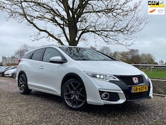 Honda Civic Tourer - 1.8 Lifestyle | Cruise + Navi + Clima Nu € 13.975,