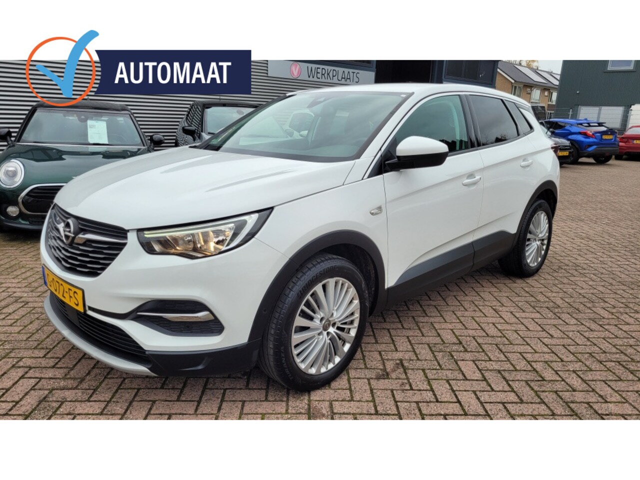 Opel Grandland X - 1.2 Turbo Bus. Ex. automaat, navi, apple carplay andriod. - AutoWereld.nl