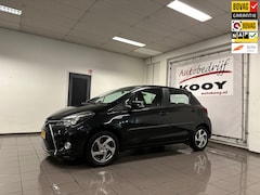 Toyota Yaris - 1.5 Hybrid Lease * Navigatie / Camera / LM Velgen / NL Auto