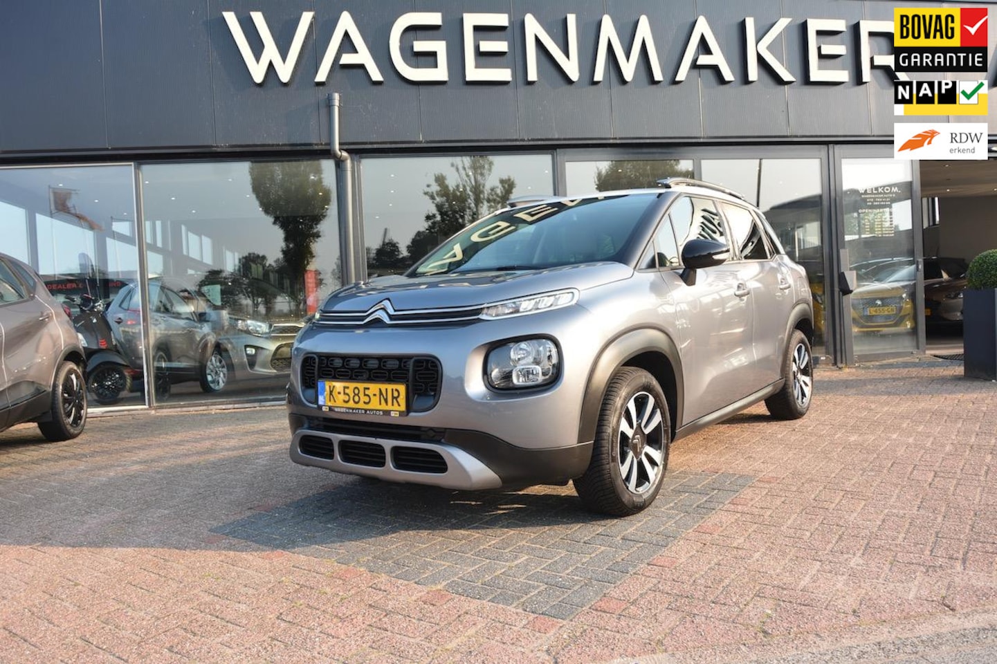 Citroën C3 Aircross - 1.2 PureTech S&S Shine Cruise|Nav|Carplay - AutoWereld.nl