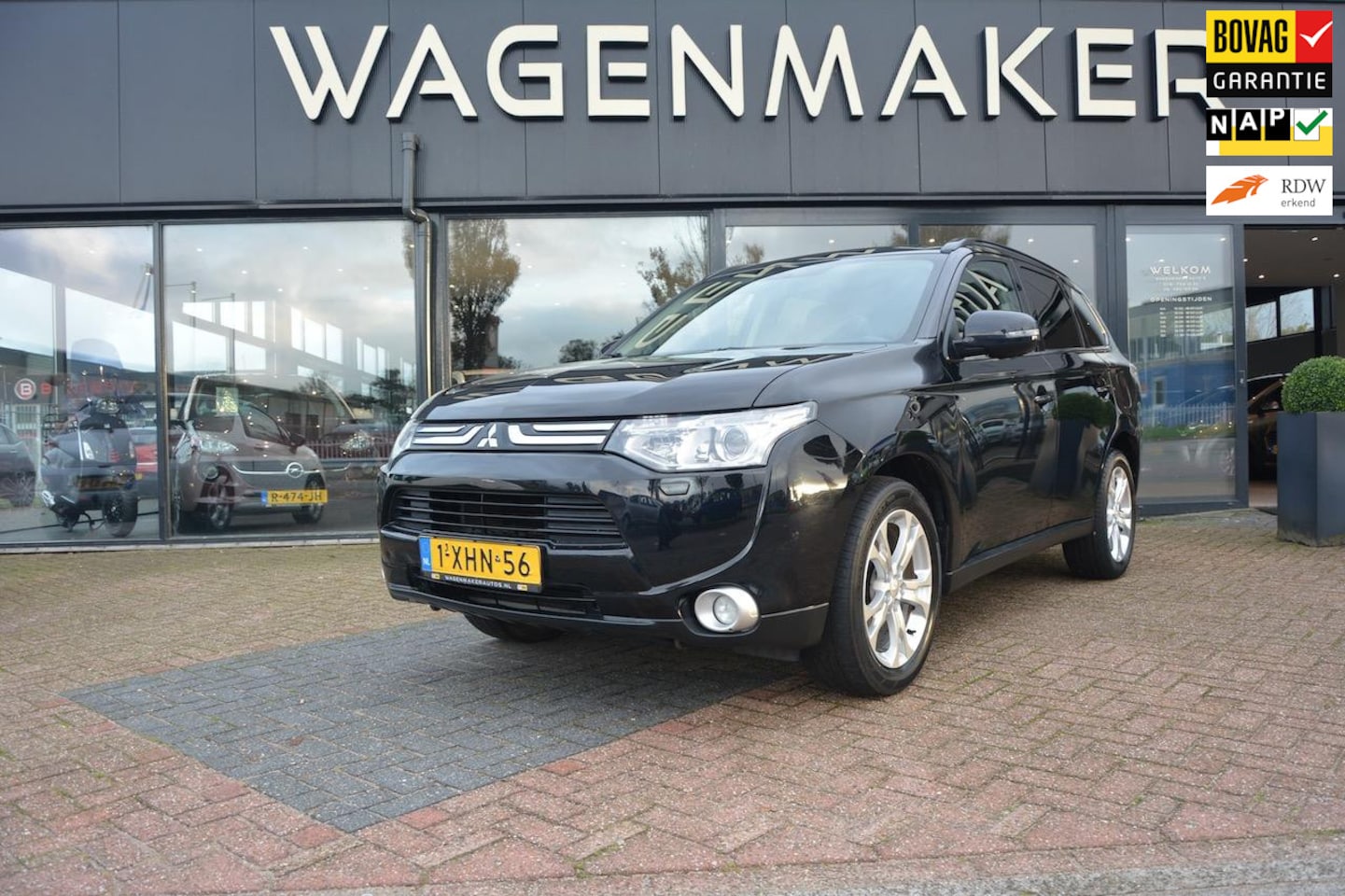 Mitsubishi Outlander - 2.0 Instyle AUT|Navi|Clima|Leder|Camera - AutoWereld.nl