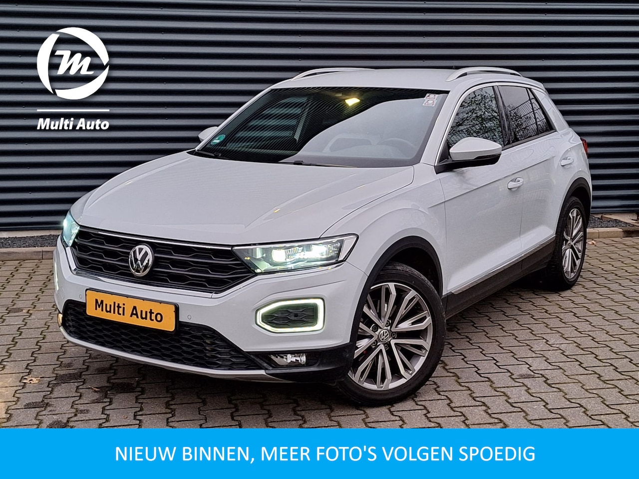 Volkswagen T-Roc - 2.0 TSI 4Motion Sport 190pk DSG | Carplay | Trekhaak Afn. | Adaptive Cruise |  | Navi | 18 - AutoWereld.nl