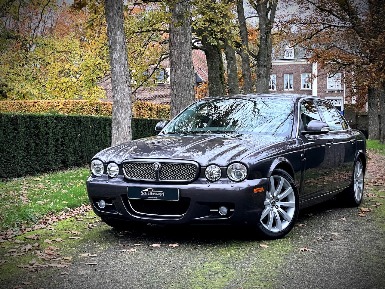 Jaguar XJ - 4.2 V8 Sovereign LWB / YOUNGTIMER - AutoWereld.nl