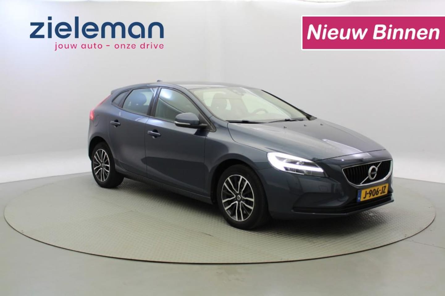 Volvo V40 - 1.5 T2 Polar+ Automaat - Stoelverw. Navi, Clima - AutoWereld.nl