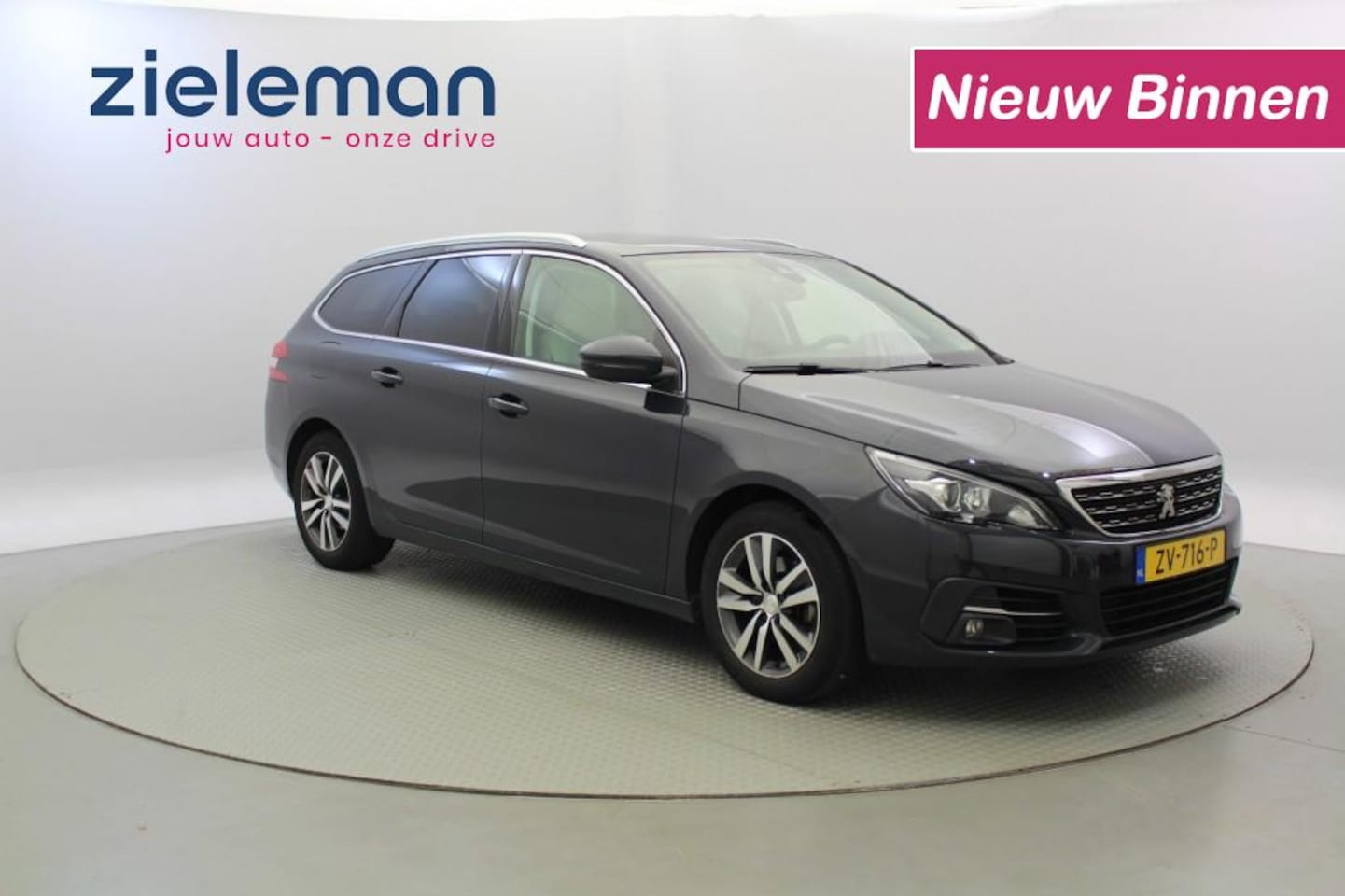 Peugeot 308 - SW 1.2 PureTech Premium - Carplay, Camera, Panorama - AutoWereld.nl