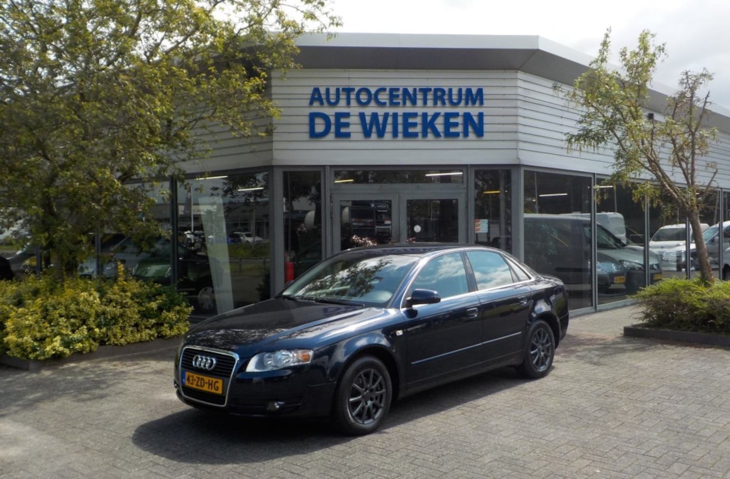 Audi A4 - 1.6 Advance CLIMATE CONTROL CRUISE CONTROL NAVIGATIE TREKHAAK PD - AutoWereld.nl