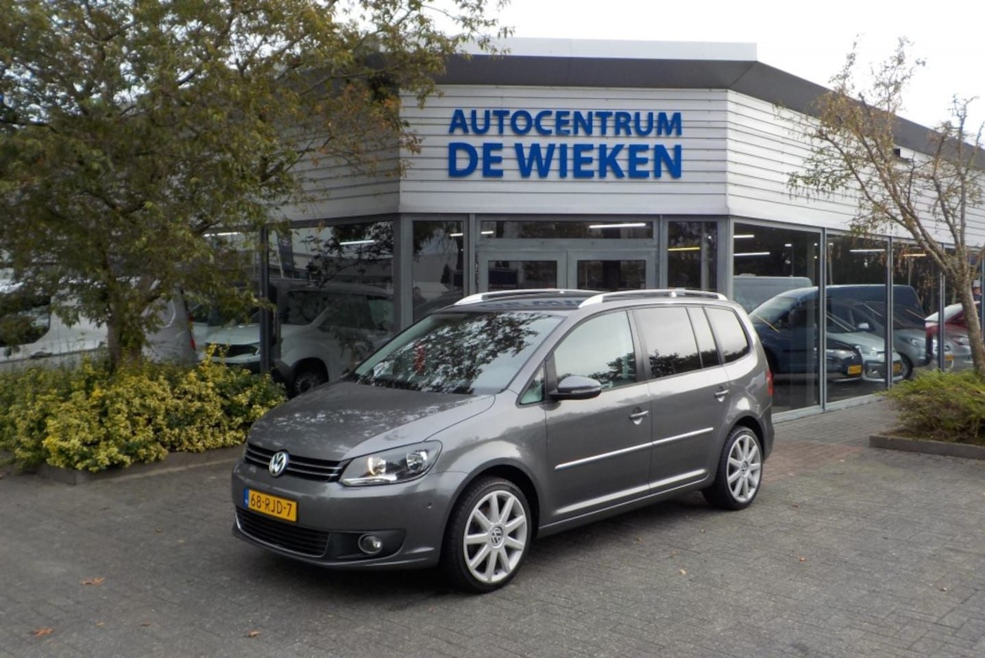 Volkswagen Touran - 1.2 TSI Highline CLIMATRONIC CRUISE CONTROL NAVI CAMERA TREKHAAK - AutoWereld.nl