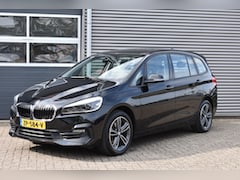 BMW 2-serie Gran Tourer - 218I HIGH EXEC. / LEDER / NAVI / HEADUP DISPLAY / SPORTSTOELEN